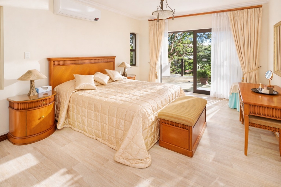 5 Bedroom Property for Sale in Caribbean Beach Club North West